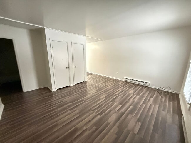 Building Photo - 6140 Scotch Blue Dr