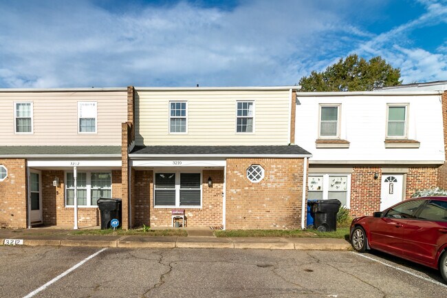 Front of the house - 3210 Chesterton Ct