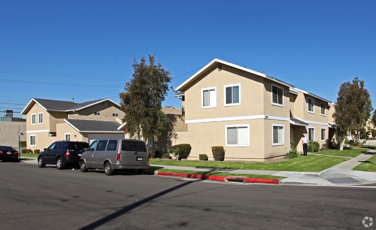 1863918645 Arline Ave, Artesia, CA 90701 Apartments in Artesia, CA