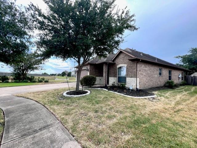 Building Photo - 26518 Everett Glen Dr