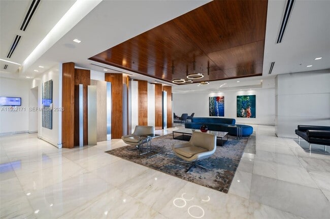 Building Photo - 1900 Sunset Harbour Dr