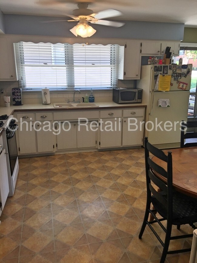 Building Photo - 14412 Highland Avenue, Orland Park, IL 60462