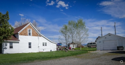 Building Photo - 4660 Thorpe Rd