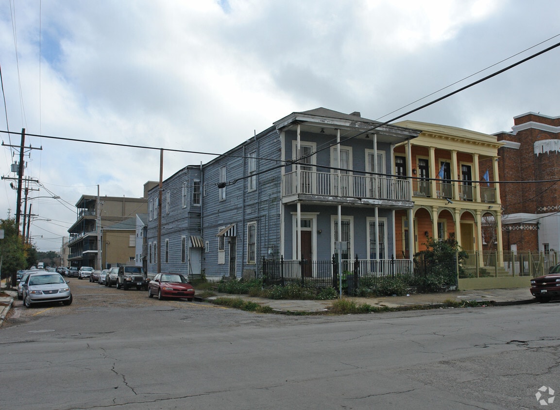 16001602 Carondelet St, New Orleans, LA 70130 Apartments in New