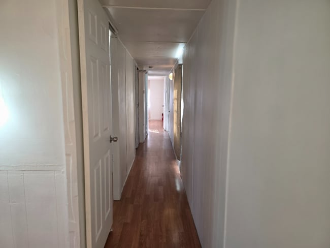 Foto del edificio - 2325 E Packard Ave