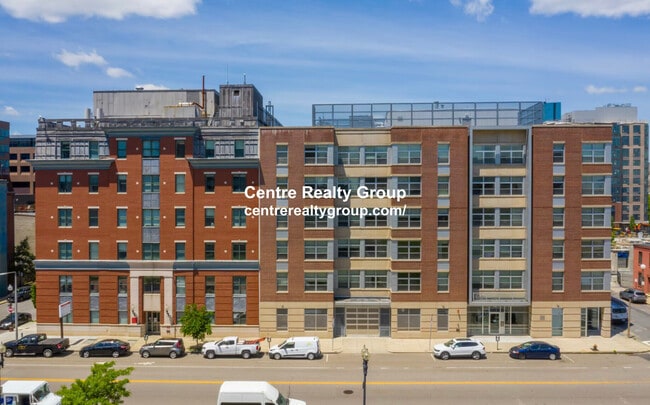 Foto del edificio - 595 Albany St