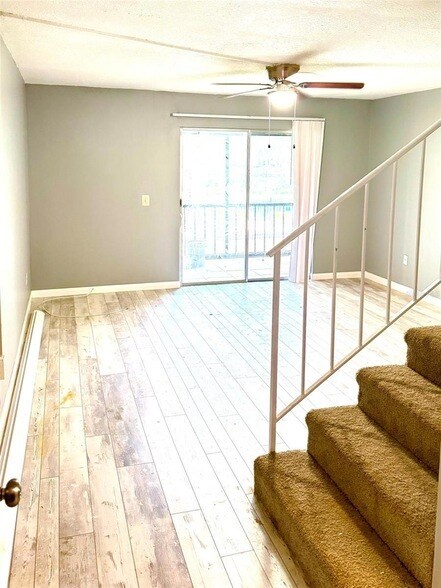 Foto del edificio - 14412 Reuter Strasse Cir