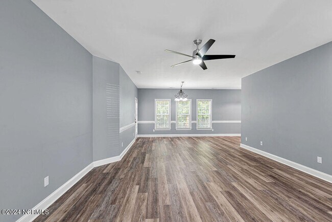 Building Photo - 303 Crystal Falls Ct