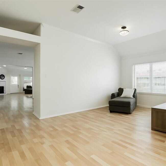 Foto del edificio - 19319 Arbor Pines Ln