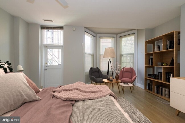 Building Photo - 2219 Delancey Pl