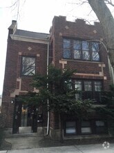 Building Photo - 3939 N Paulina St