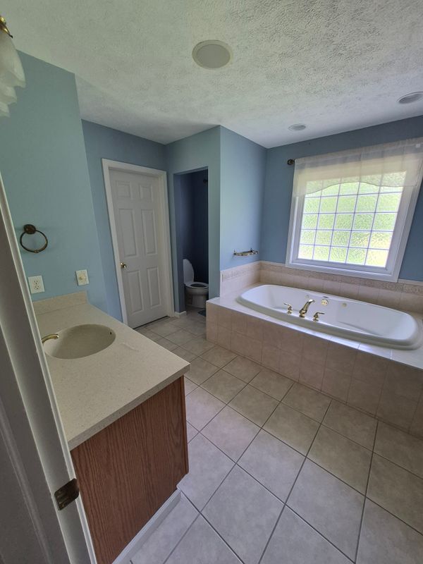 Foto del edificio - 7224 Moss Creek Cir