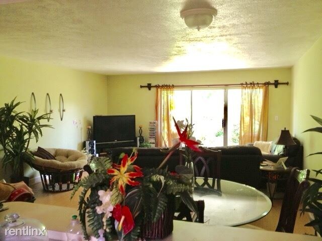 Primary Photo - 2 br, 1.5 bath Condo - 2108 Grant Place