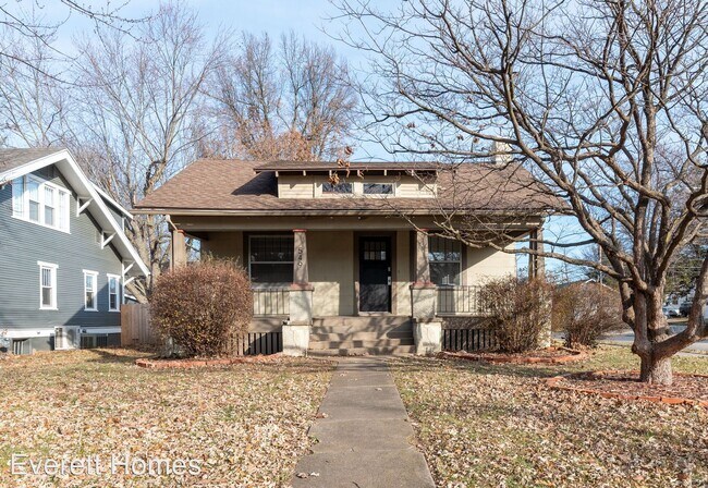 Foto del edificio - 3 br, 2 bath House - 549 E Delmar St