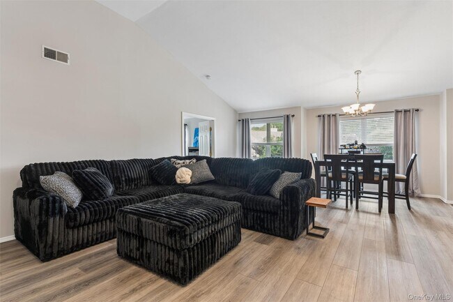 Foto del edificio - 3002 Willow Pond Dr