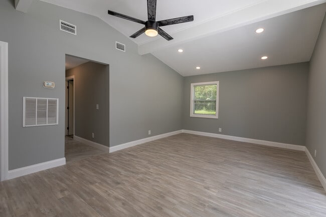 Living Room - 3371 Thalia Rd