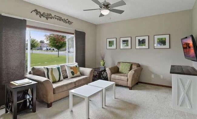Building Photo - 262 Morab Ave, Shakopee, MN, 55379