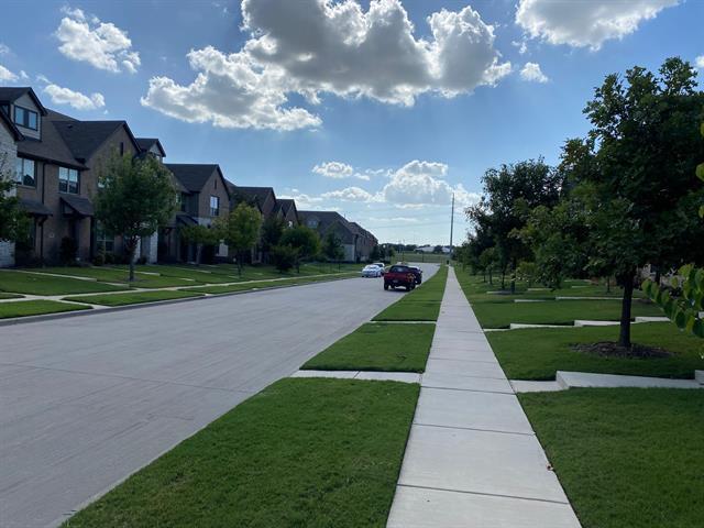 Foto del edificio - 2204 Jameson Ln