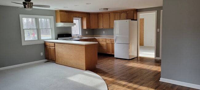 Foto del edificio - 1357 Elbow Ln