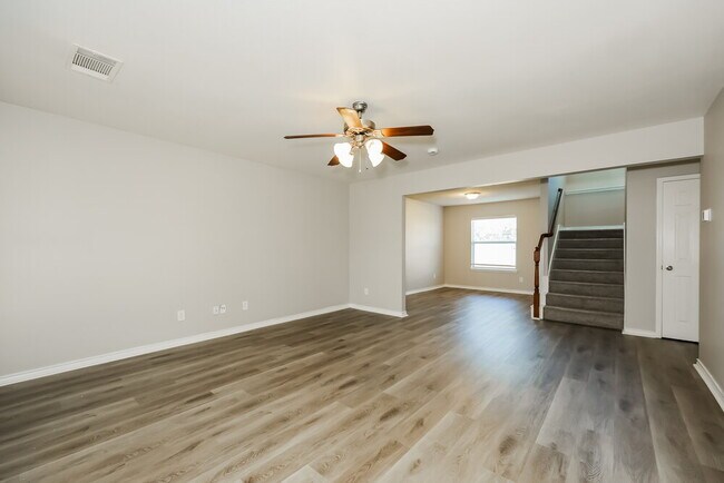 Foto del edificio - 1204 Boxwood Dr