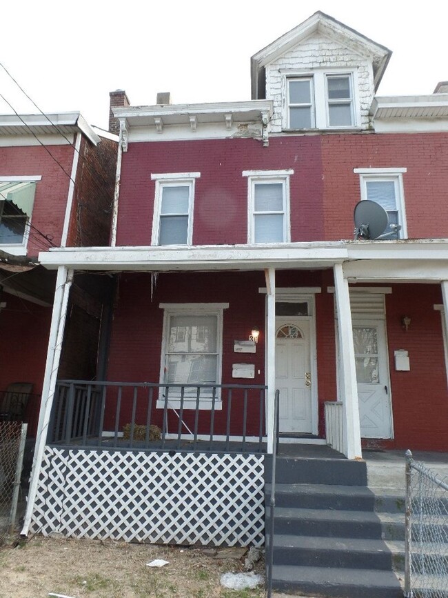Building Photo - 36 Kelsey Ave