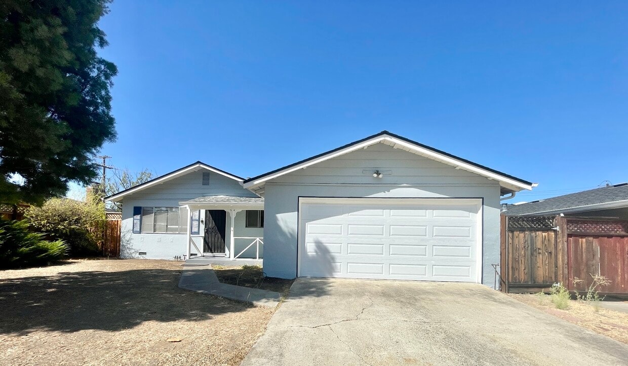 Foto principal - 1797 Wyrick Ave