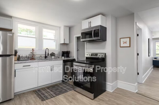 Foto del edificio - 913 Hutton St