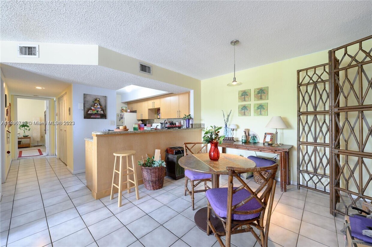 Building Photo - 8660 SW 212th St