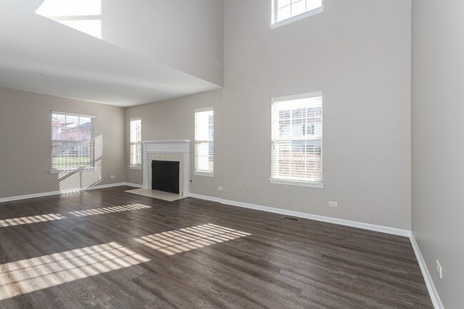 Building Photo - 2465 Frost Dr