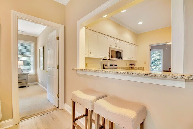 Building Photo - Pawleys Glen II