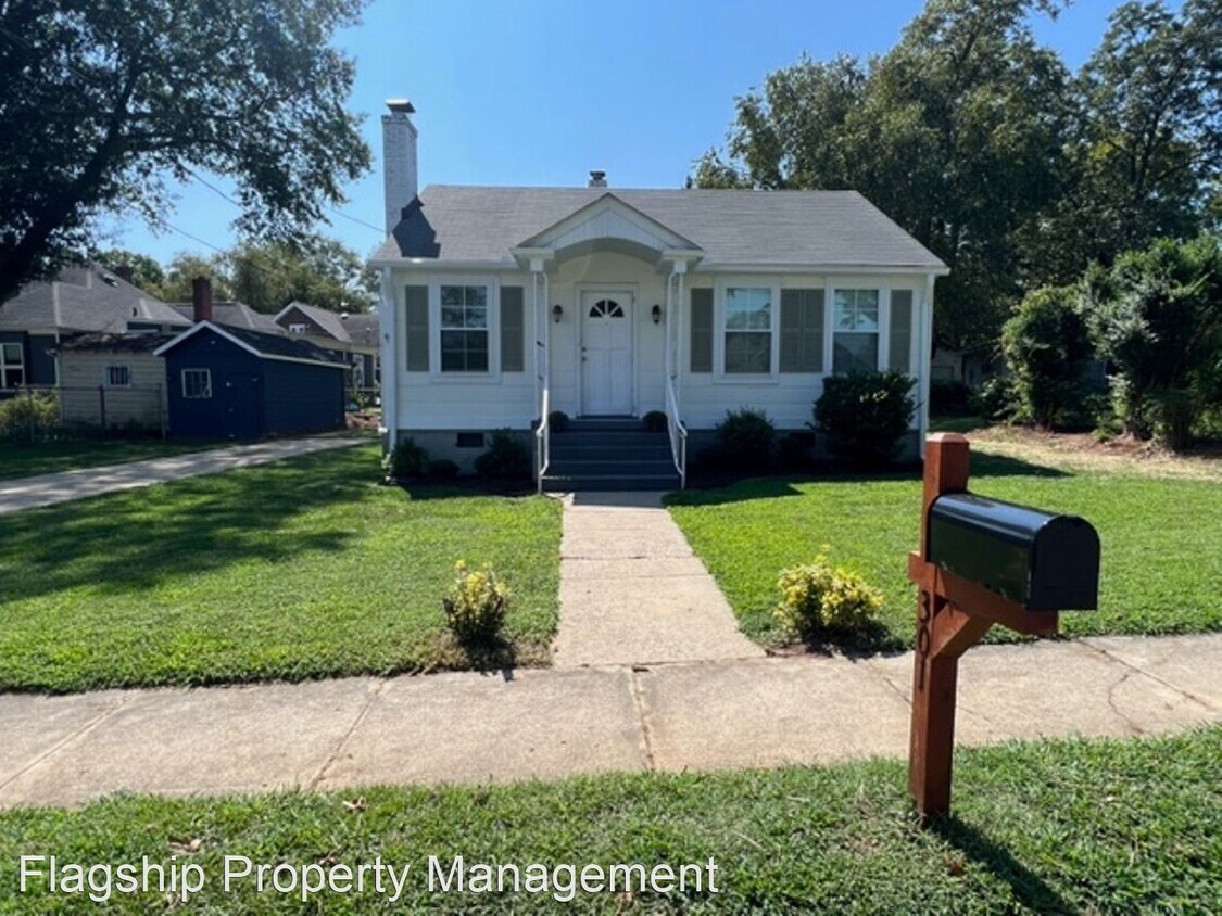 Primary Photo - 2 br, 1 bath House - 301 W. Arlington Ave