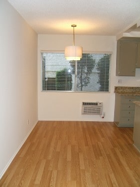 Interior Photo - 1706 Brockton Ave