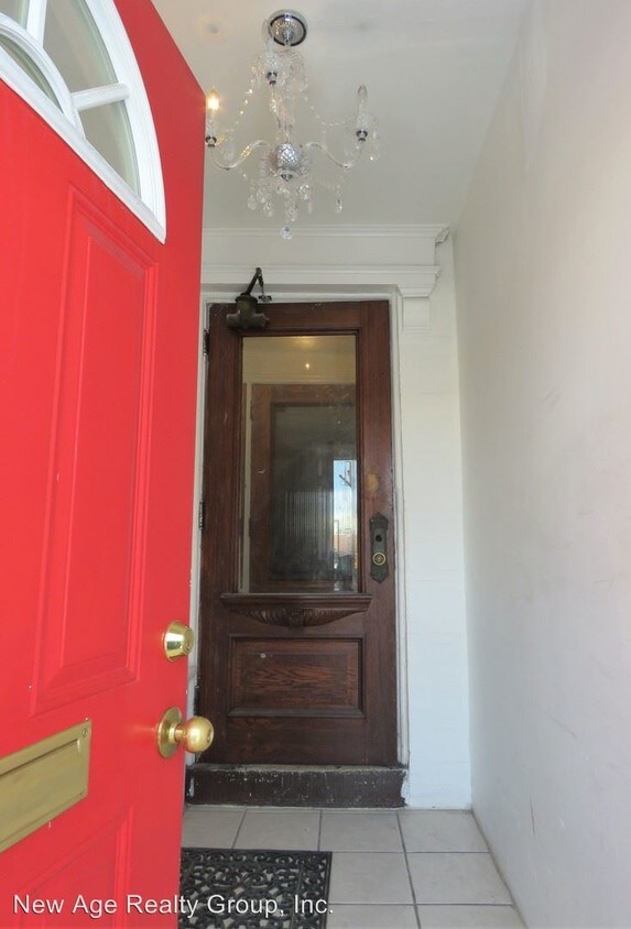 Primary Photo - 4934 Chestnut St