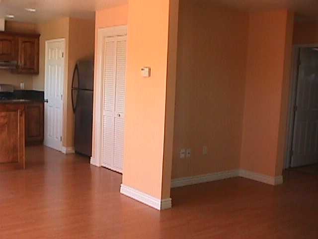 Primary Photo - 1060 Saturn Blvd