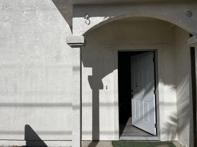 Foto del edificio - Brand new build 1 bedroom/1 bathroom now available!