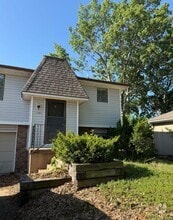 Building Photo - 17305 E 48th St