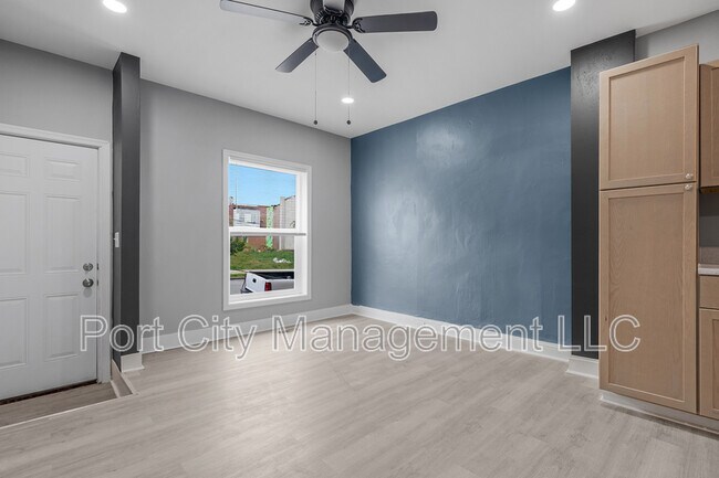 Building Photo - 1334 N Luzerne Ave