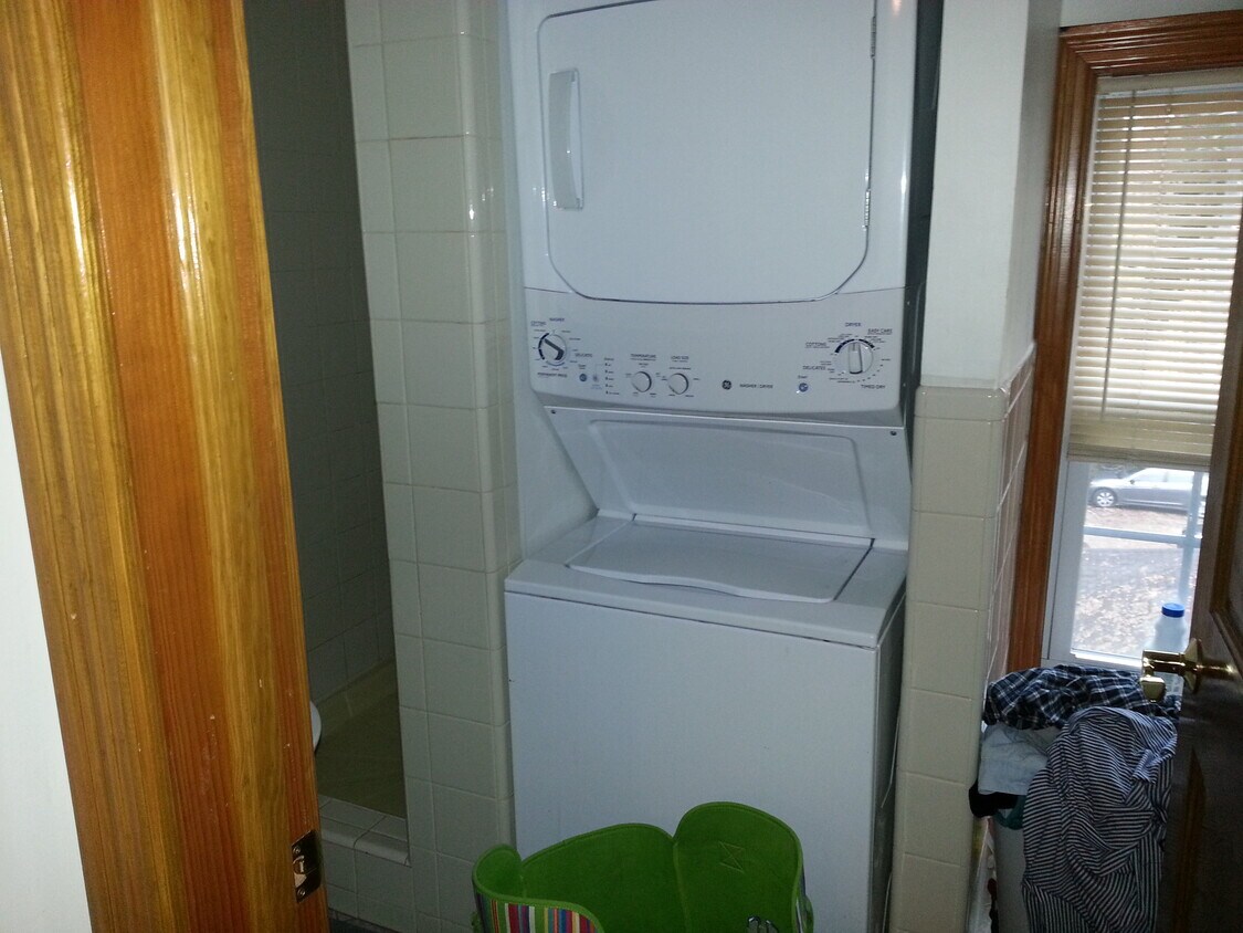Primary Photo - 2512 Clark Avenue