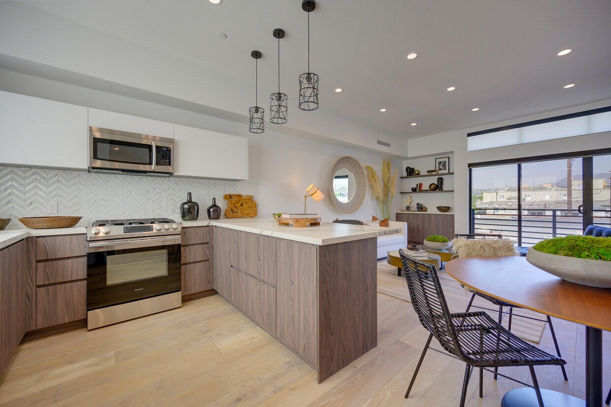 Foto principal - 953 Wilcox Ave