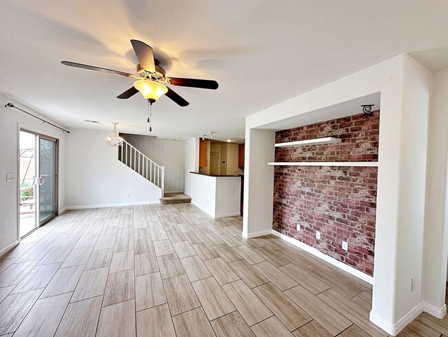 Building Photo - 3 BEDROOM CORNER LOT HOME IN PROVIDENCE