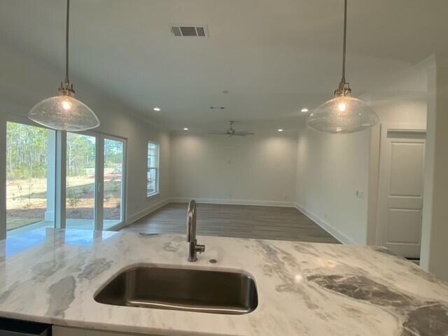 Building Photo - 105 Sugar Sands Dr