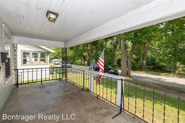 Building Photo - 3 br, 1 bath House - 927 Tipton Street