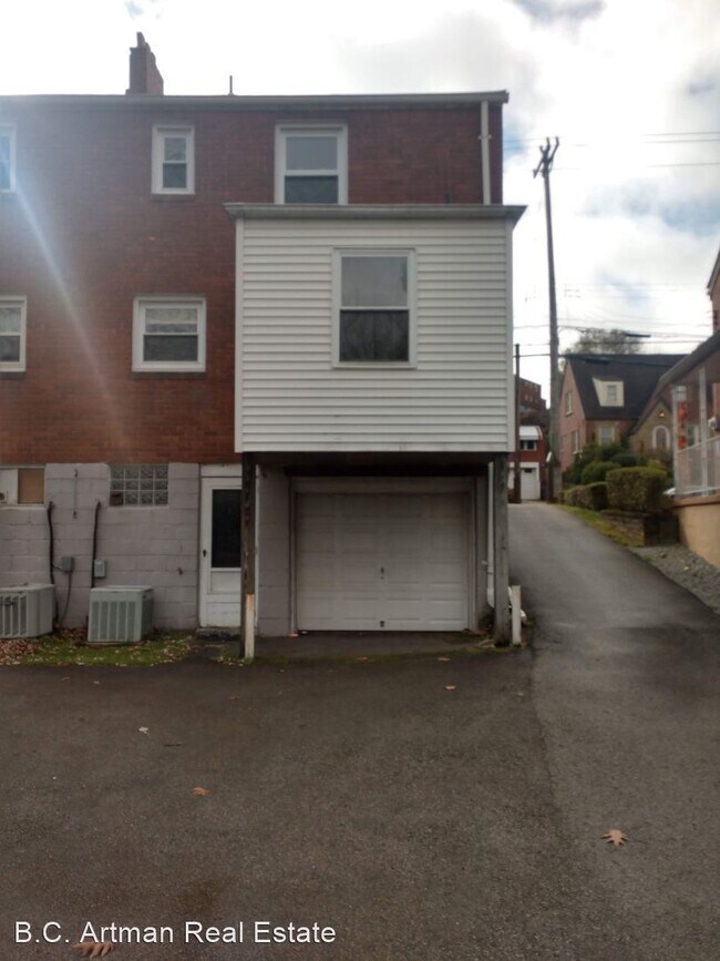 Building Photo - 2 br, 2 bath House - 243 Wainwright Avenue