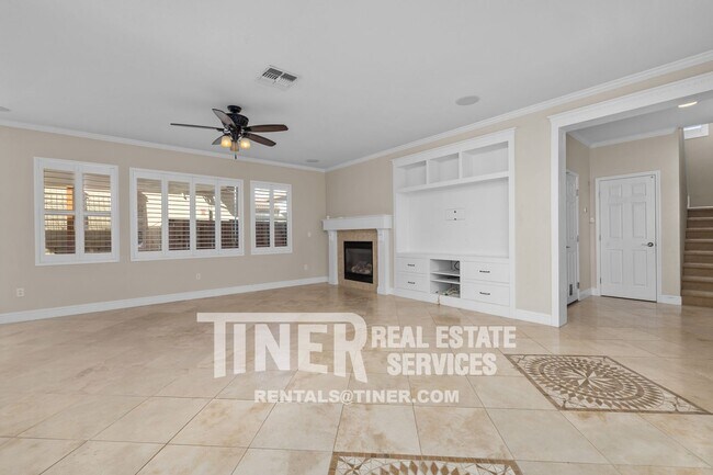Building Photo - Stunning West Sacramento Home minutes from...
