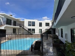Building Photo - 6675 Linda Vista Rd