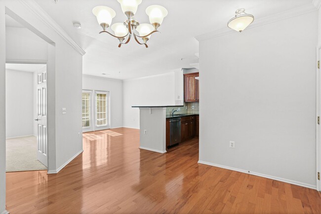 Building Photo - White Flint Station Condo!