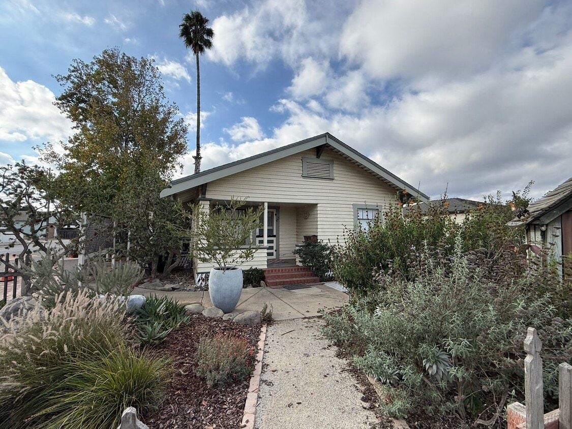 Foto principal - Old Town Orcutt Charm