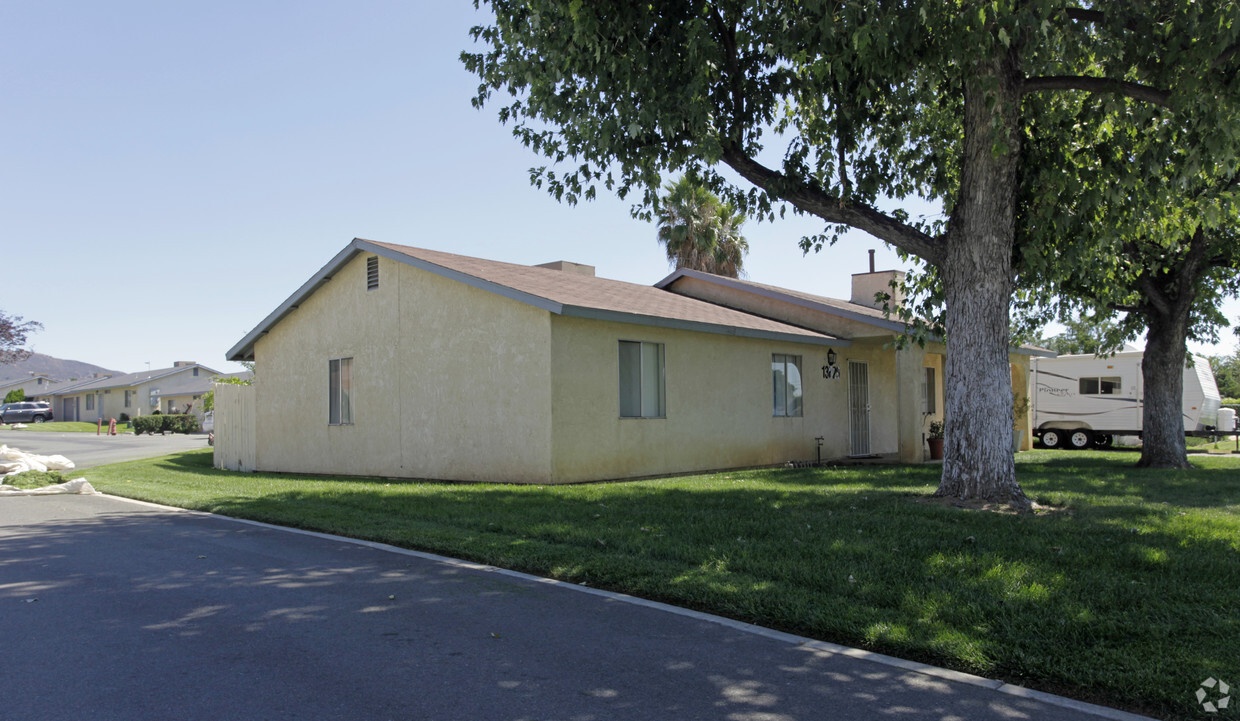 Primary Photo - 13647 3rd St