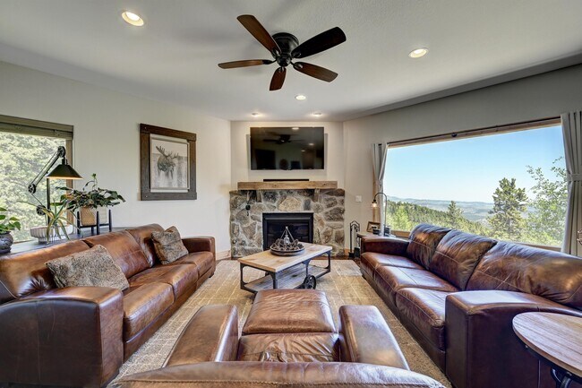 Photo - 1224 Lodgepole Dr House