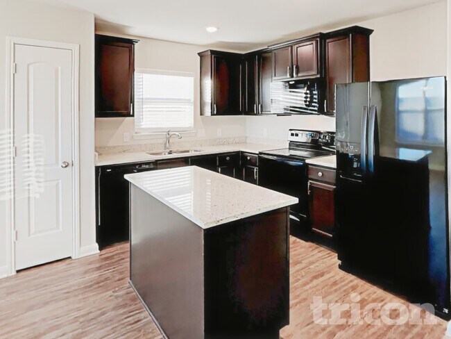 Building Photo - 114 Hamilton Way